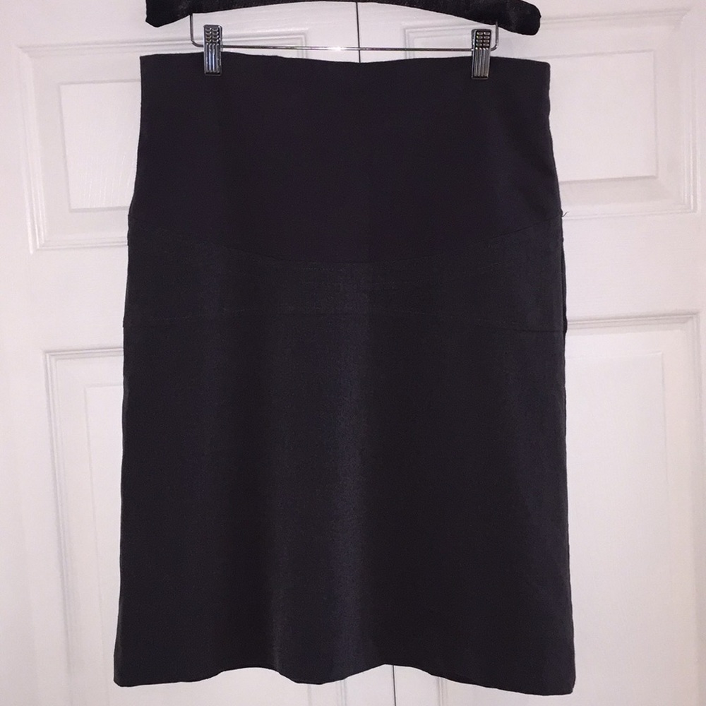 Thyme Maternity Women’s Grey Skirt Size Large